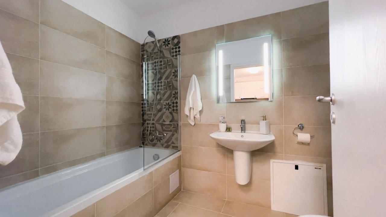 Ad Apartments คลูจ-นาโปกา ภายนอก รูปภาพ